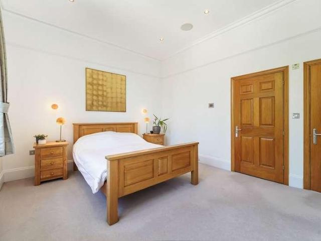 Property for sale in Surbiton, Greater London