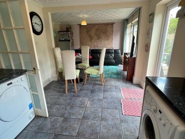 House for rent in Newtown, Reading