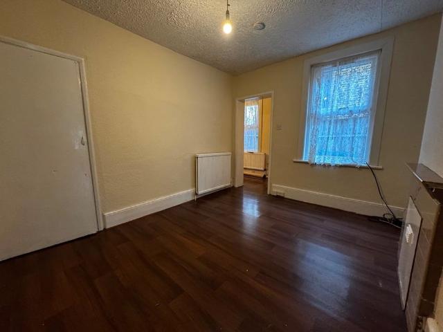 House for rent in London Borough of Croydon, Greater London
