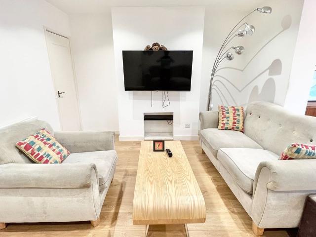 House for rent in London Borough of Croydon, Addiscombe