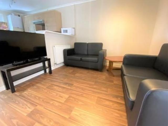 House for rent in Hales Place, The Bridge