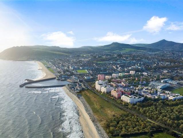 Terraced House for sale in Bray, North Tipperary