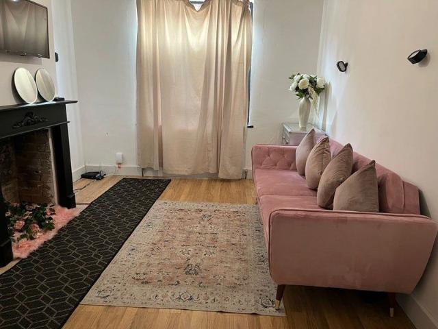 House for rent in Spring Park, Luton