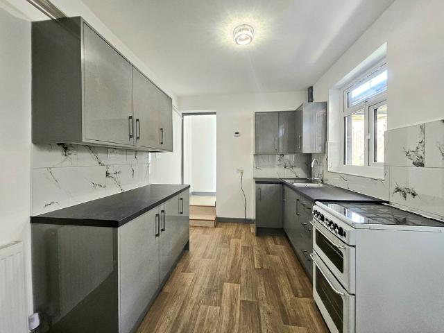 House for rent in Spring Park, Luton