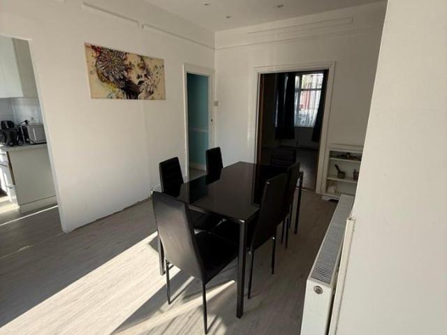 House for rent in Hendon, Greater London
