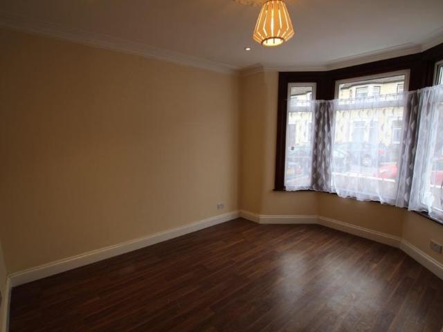 House for rent in Gants Hill, Greater London
