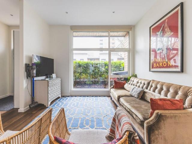 House for rent in London Borough of Ealing, Greater London