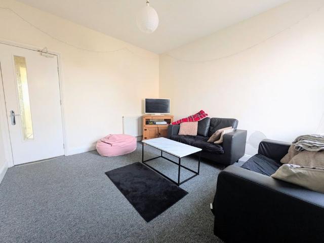 House for rent in Lenton Abbey, Haddon