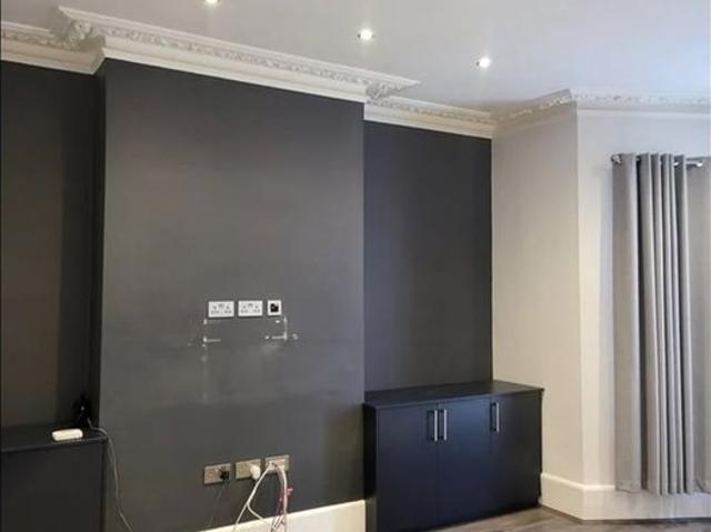House for rent in New Southgate, Greater London