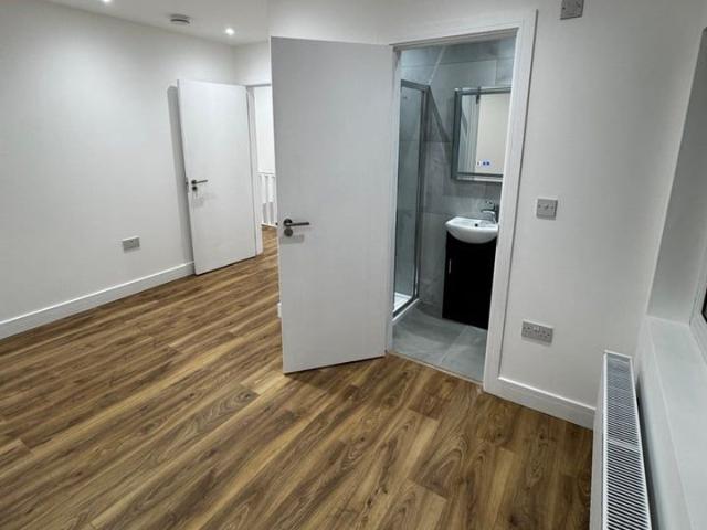 House for rent in London Borough of Ealing, Greater London