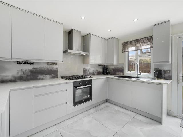House for rent in London Borough of Ealing, Greater London