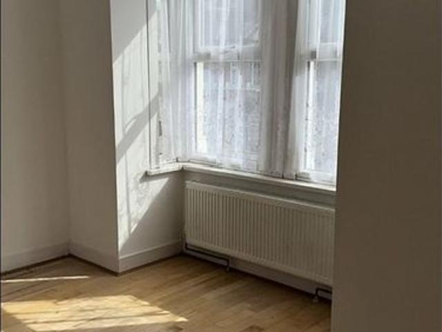 House for rent in Plashet, Greater London