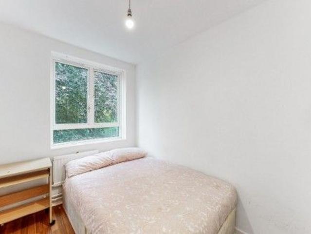 Room for rent in Saint Pancras, Greater London