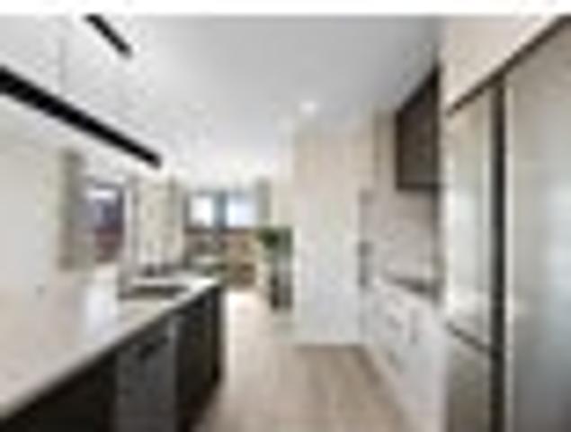 House for sale in Chaslands, Canterbury