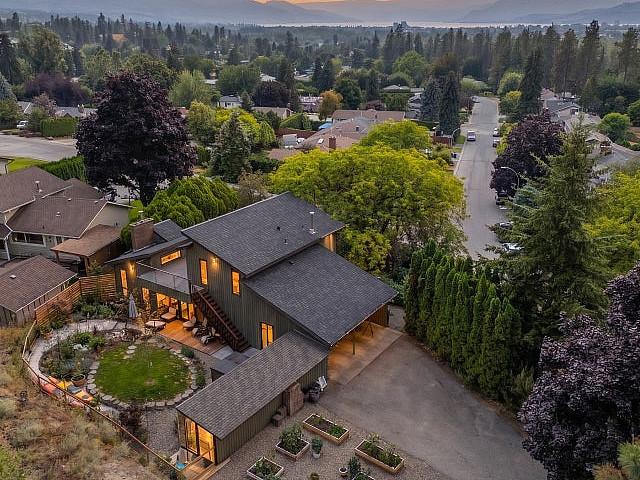 House for sale in Winfield, British Columbia