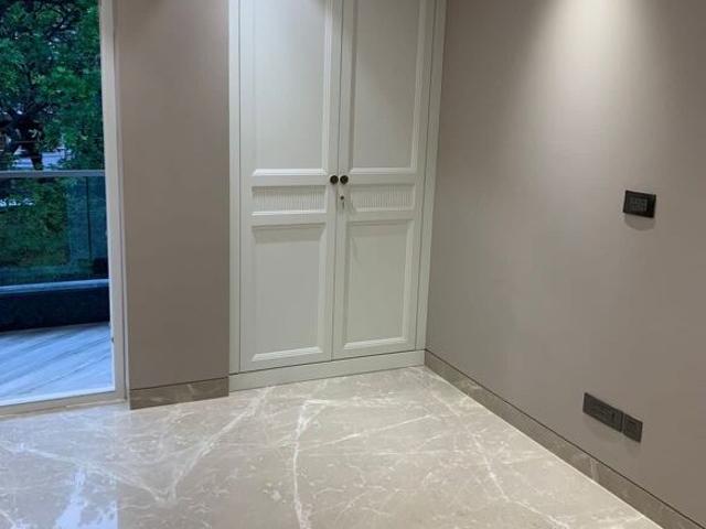 House for sale in Deri