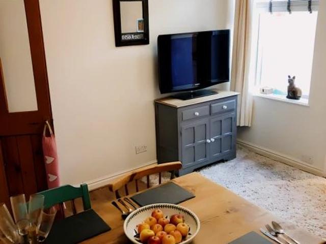 Apartment for rent in Greaves, Bare