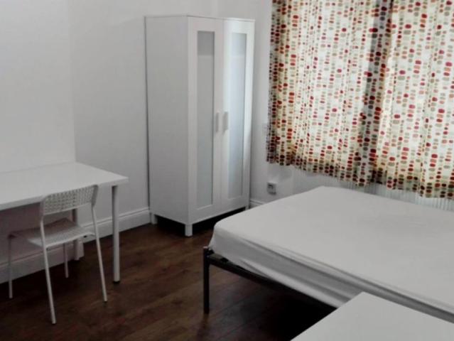 Room for rent in Shepherd's Bush, Greater London