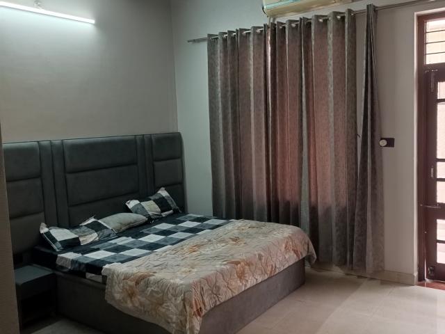 House for sale in Hariana