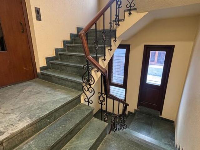 Property for rent in Deri
