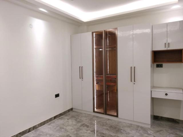 Flat for rent in Deri