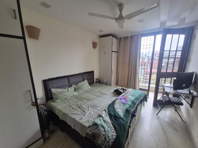Property for rent in Deri