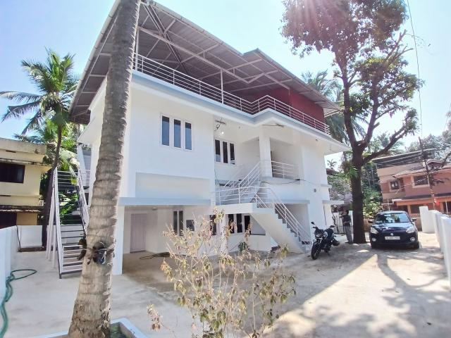 House for sale in Thrissur