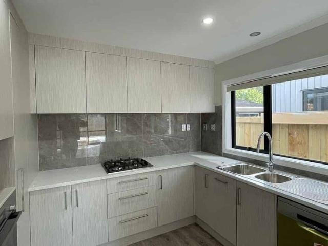 Townhouse for rent in Howick, Oroua County