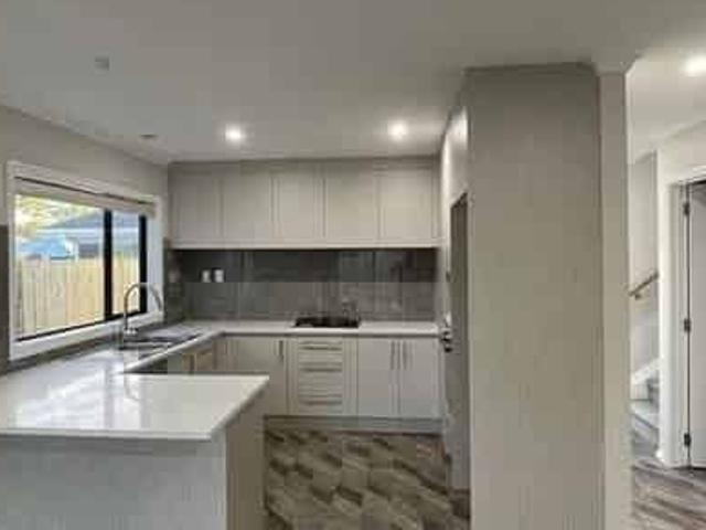 Townhouse for rent in Howick, Oroua County