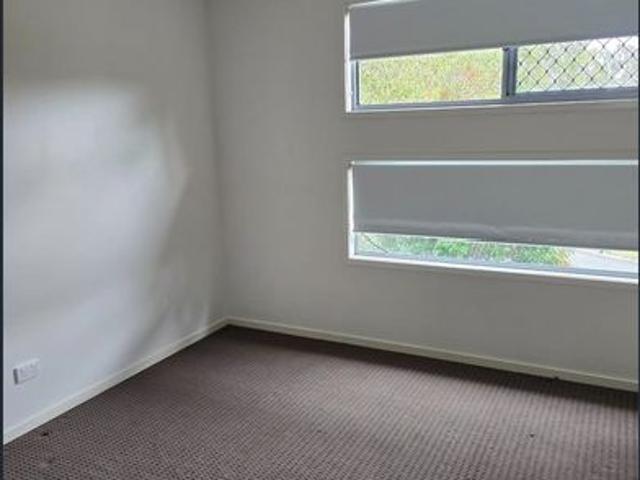 Townhouse for rent in Kings Creek, Queensland
