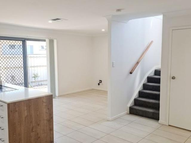 Townhouse for rent in Toombul, Queensland