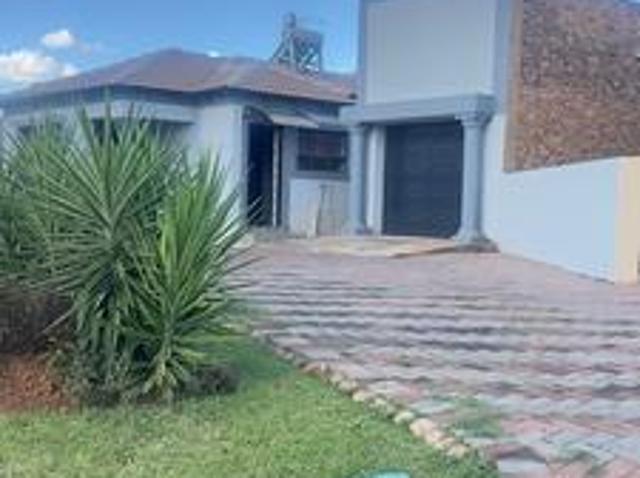 House for sale in Akasia, Gauteng