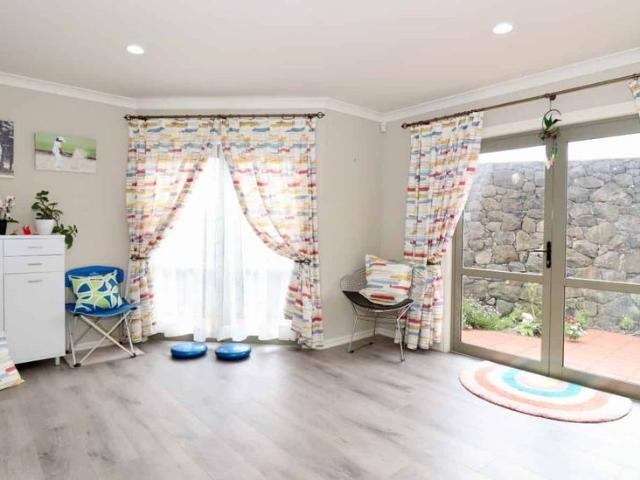 Townhouse for rent in Eastern Beach, Howick