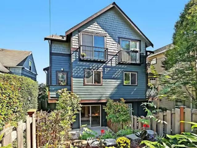 Condo for rent in Seattle