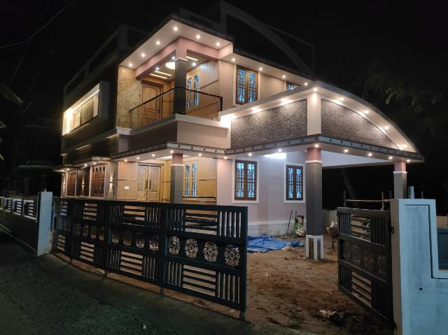 House for sale in Thrissur