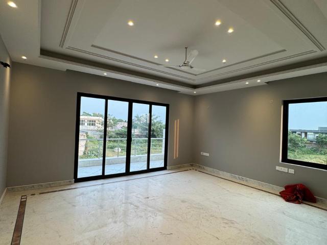 Property for sale in Deri