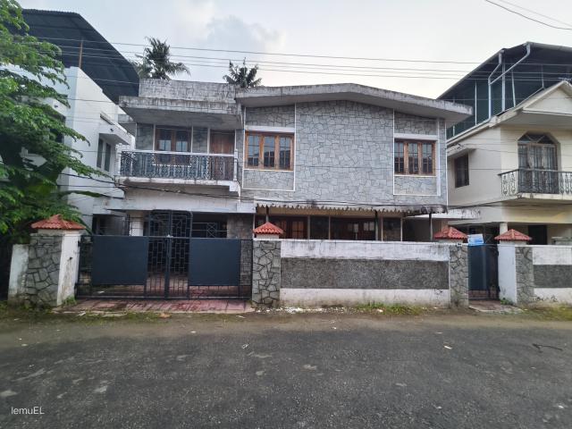 House for sale in Kochi