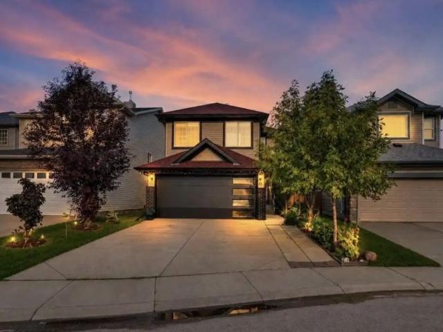 House for rent in Saddle Ridge, Calgary