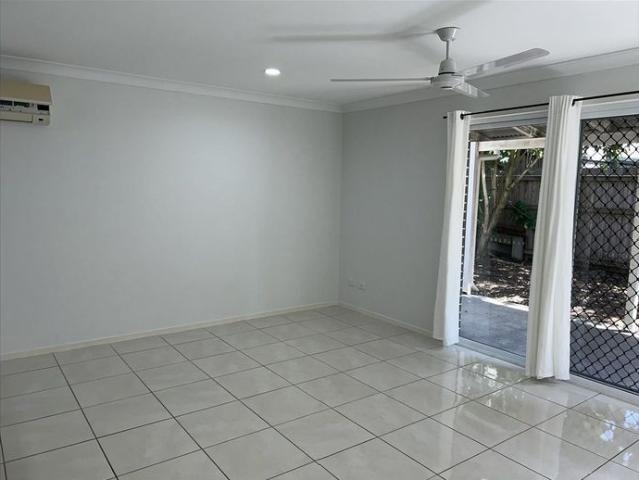 Townhouse for rent in Strathpine, Greater Brisbane