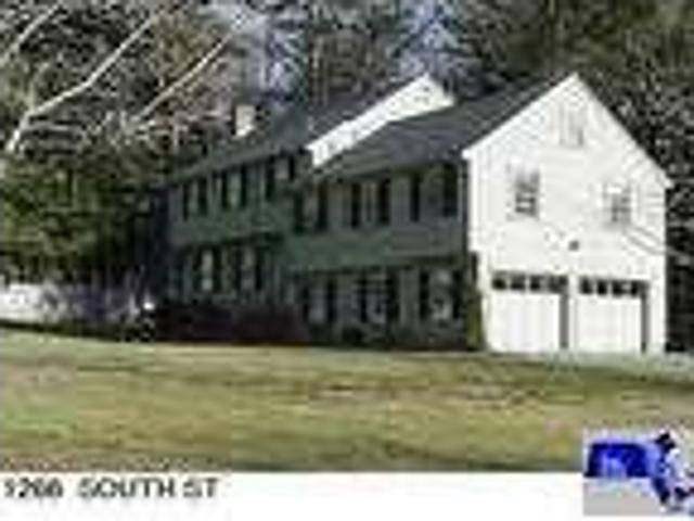 House for rent in Needham, Massachusetts