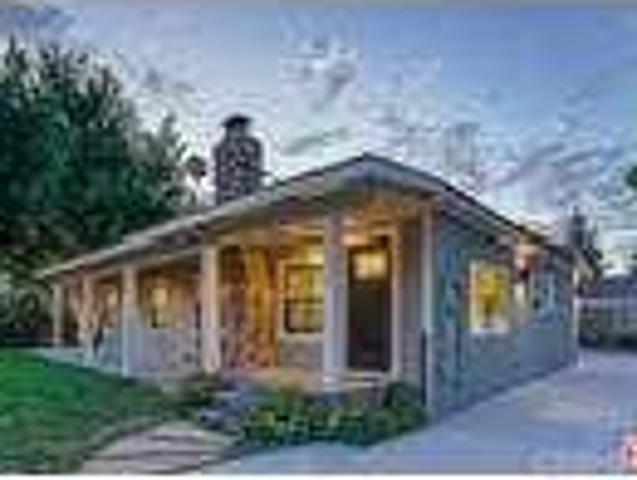 House for rent in Woodland Hills-Warner Center Neighborhood Council District, Canoga Park