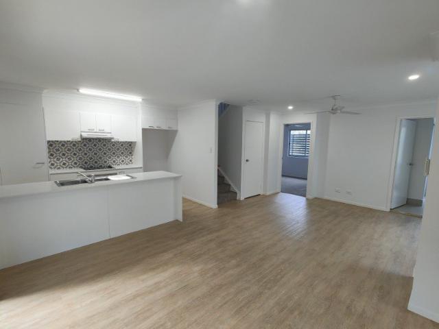 Townhouse for rent in Toombul, Queensland