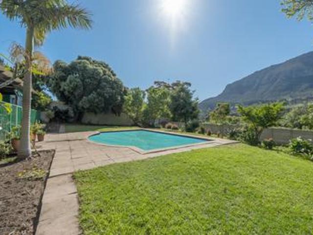 House for sale in Hout Bay, Western Cape