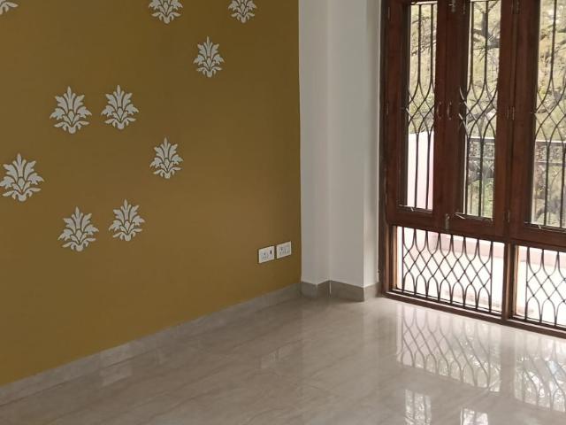 Flat for rent in Deri