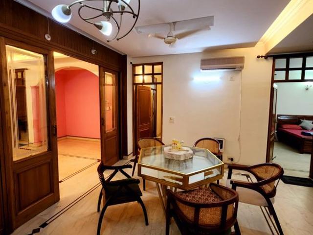 Flat for rent in Deri