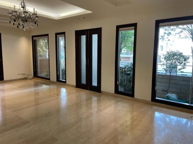 Flat for rent in Deri
