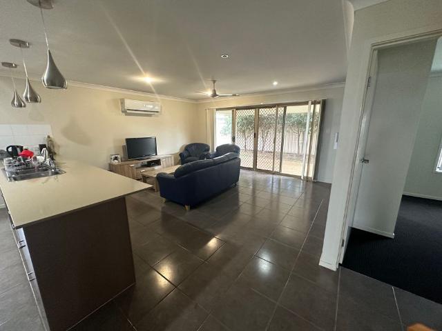 Room for rent in Gracemere, Queensland