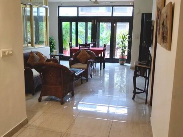 Property for rent in Deri
