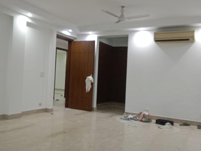 House for sale in Deri