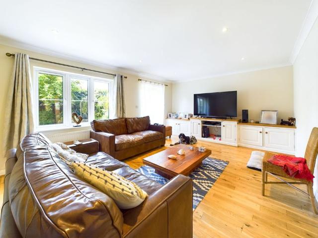House for rent in Hollywater, Bolton Low Houses